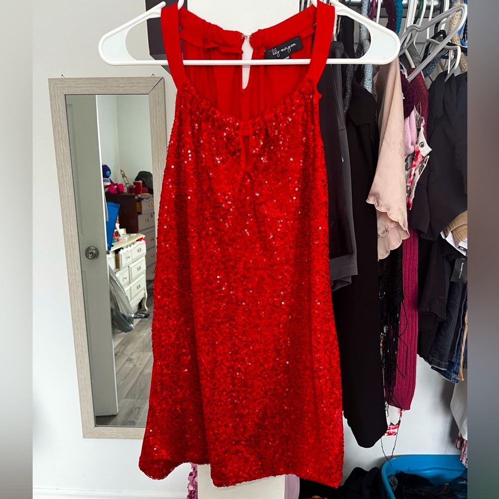 Sparkly red top